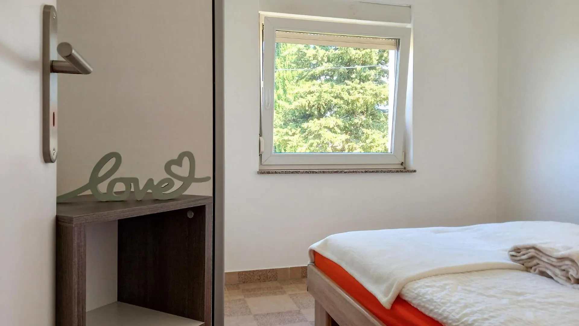 Cozy Home In Polaca With Wifi 펜션